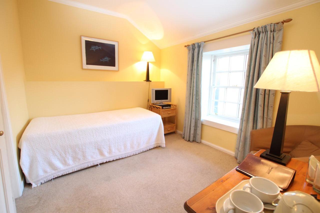 The Colonsay Hotel Isle of Colonsay Экстерьер фото